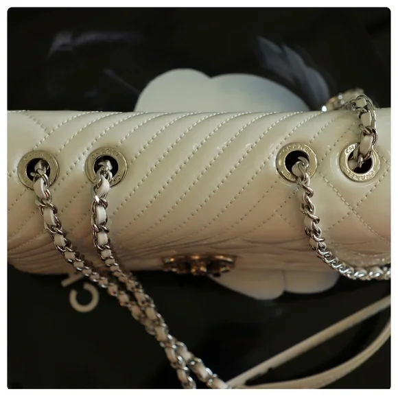 CHANEL ⭐️AUTHENTIC⭐️Small Patent Coco Boy Flap Bag - Picture 4 of 17